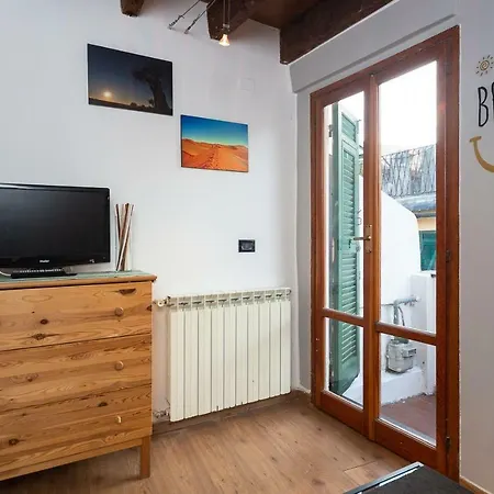 Apartment Amandorlhouse-il Nido Delle Aquile Genoa