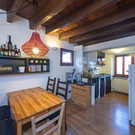 Apartment Amandorlhouse-il Nido Delle Aquile *